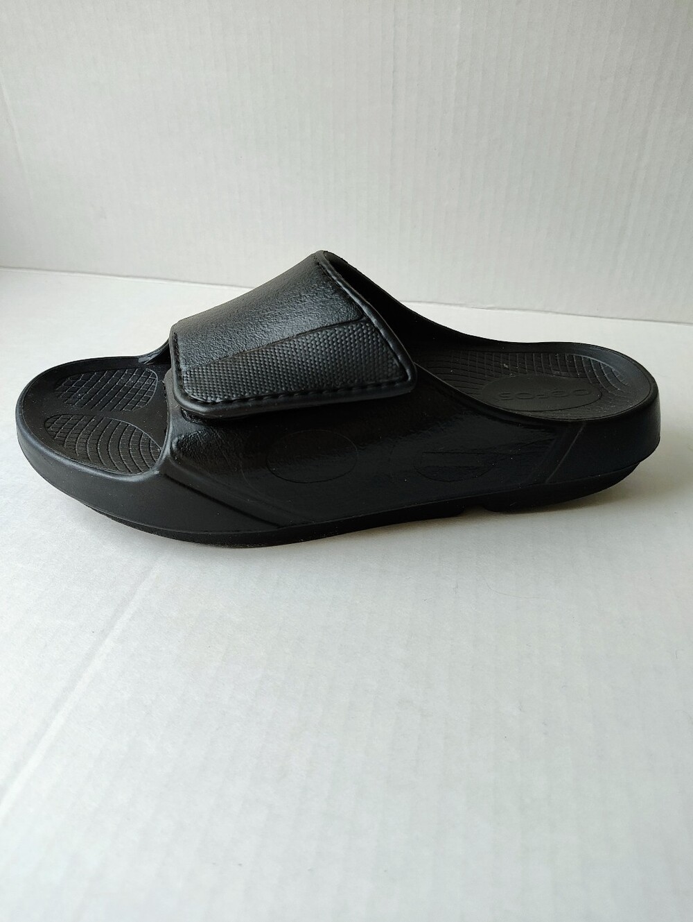 OOFOS OOahh Flex Black Slides Women's Sz 7